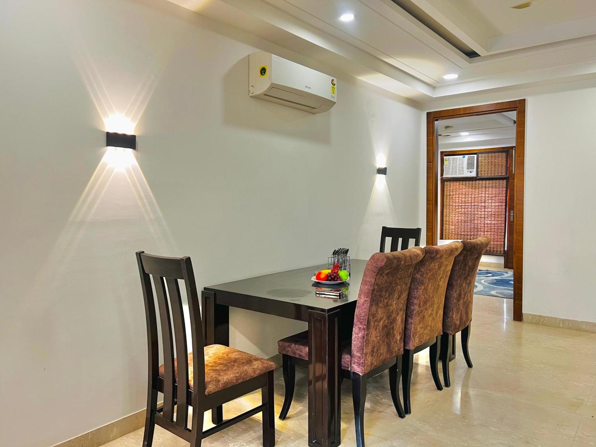 Bedchambers Serviced Apartments, Ardee City คูร์เคาน์ ภายนอก รูปภาพ