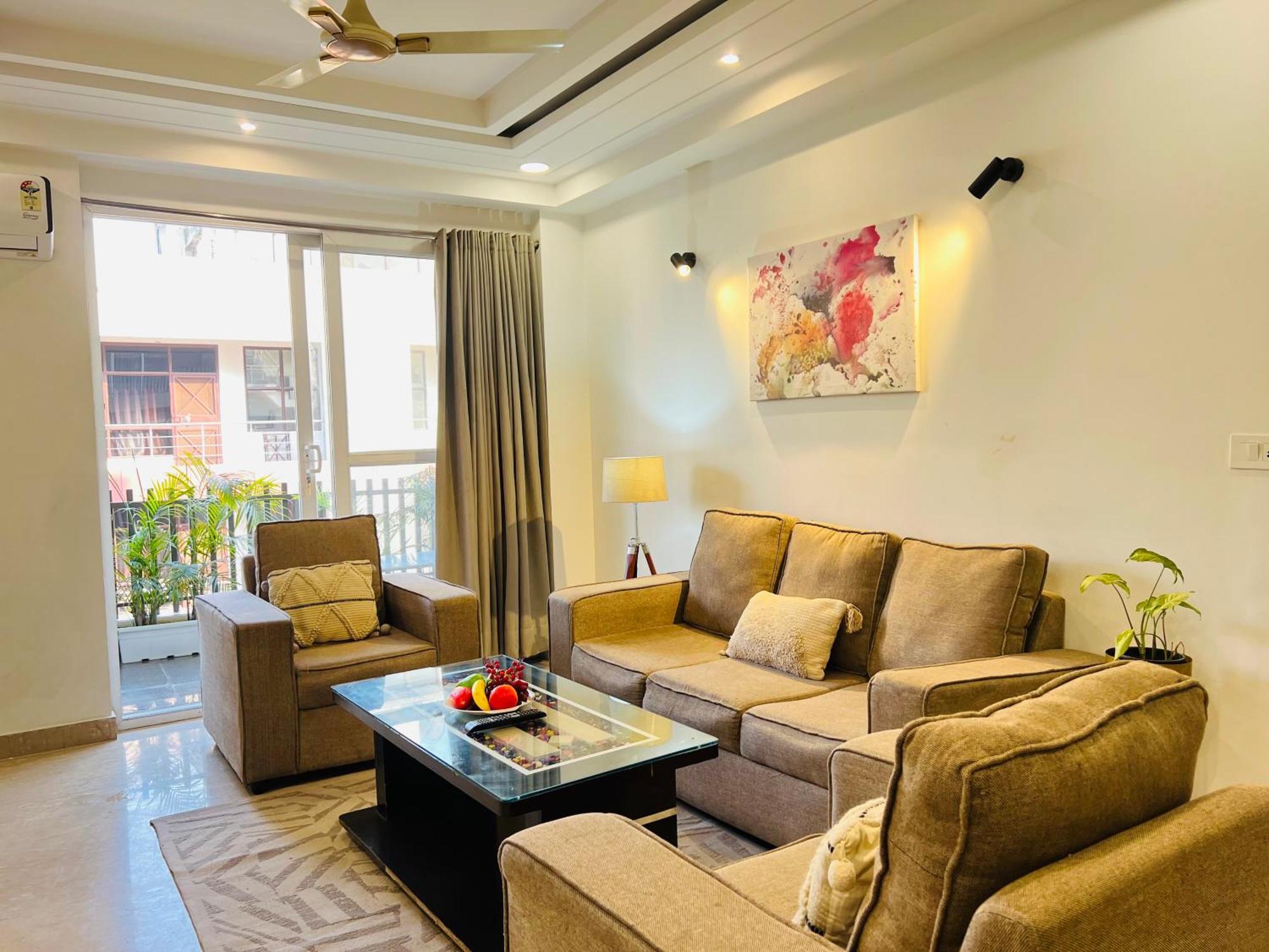 Bedchambers Serviced Apartments, Ardee City คูร์เคาน์ ภายนอก รูปภาพ