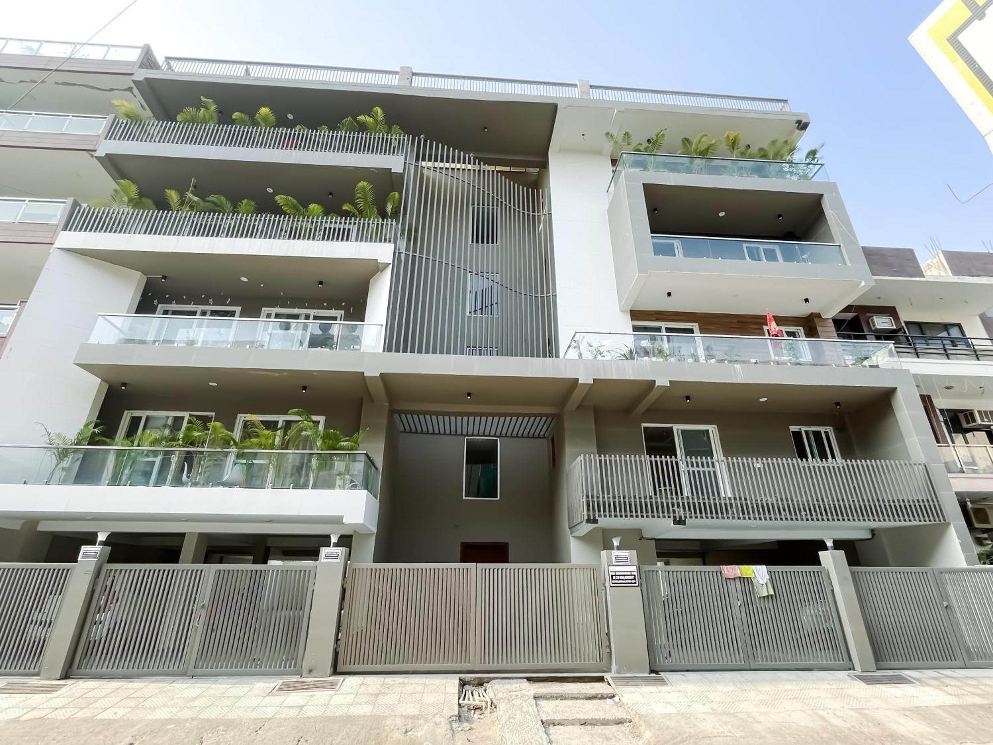 Bedchambers Serviced Apartments, Ardee City คูร์เคาน์ ภายนอก รูปภาพ