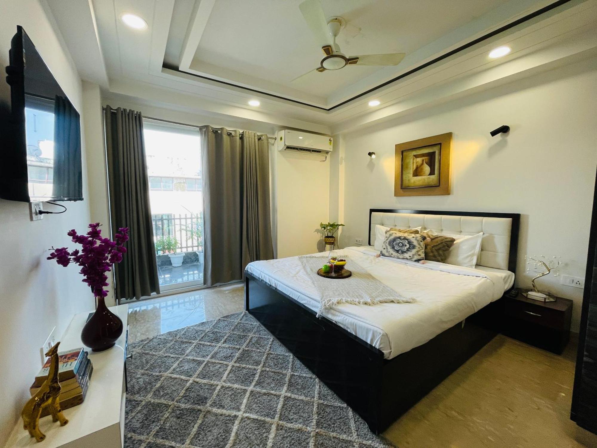Bedchambers Serviced Apartments, Ardee City คูร์เคาน์ ภายนอก รูปภาพ